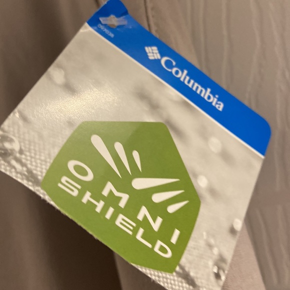 Columbia Women’s Shorts size 14 brand new with tags color gray - Picture 3 of 16